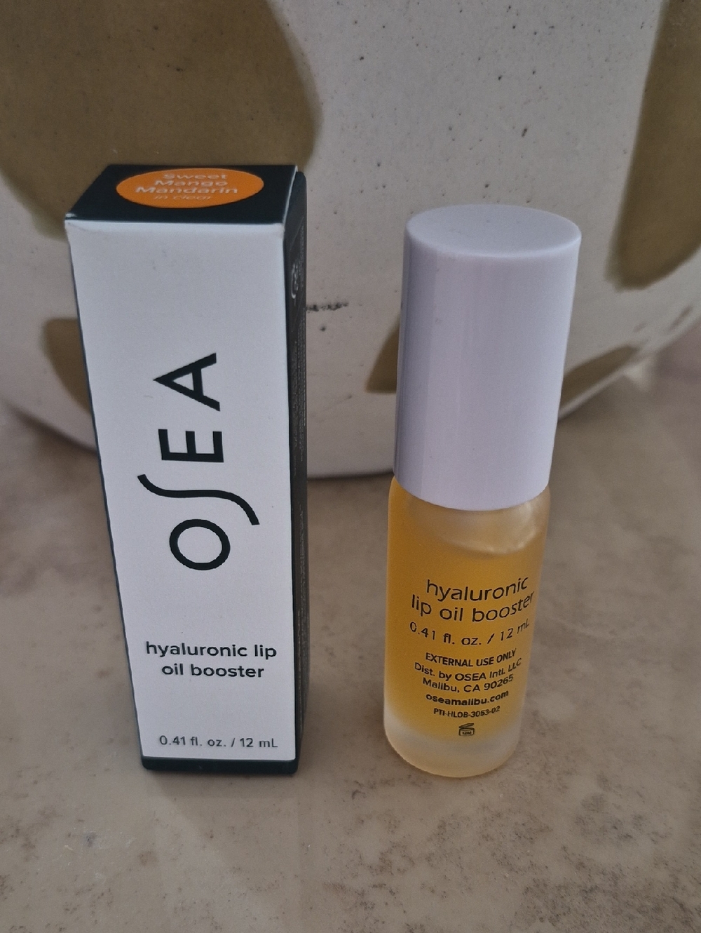 OSEA Hyaluronic Lip Oil Booster — Sweet Mango Mandarin